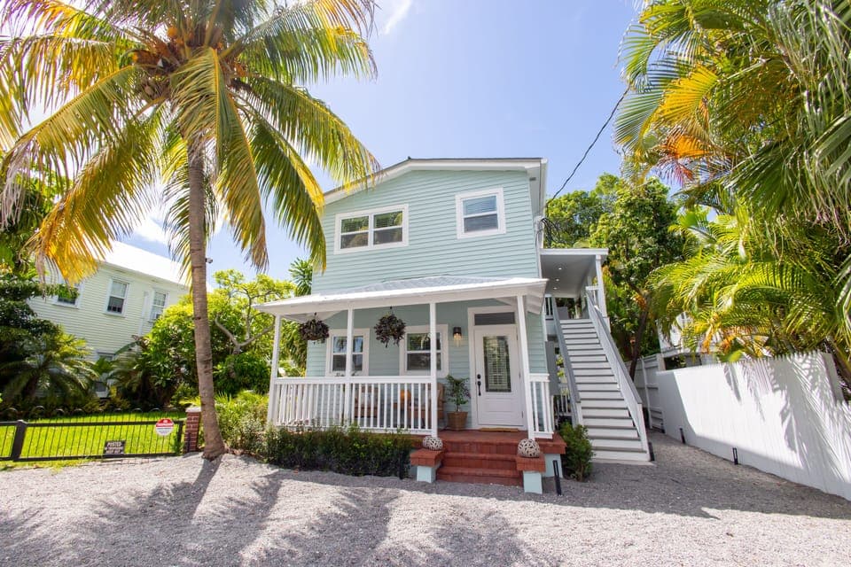 Front of 1309 United St.