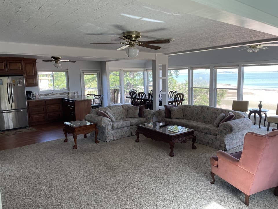 Open concept to dining table and kitchen