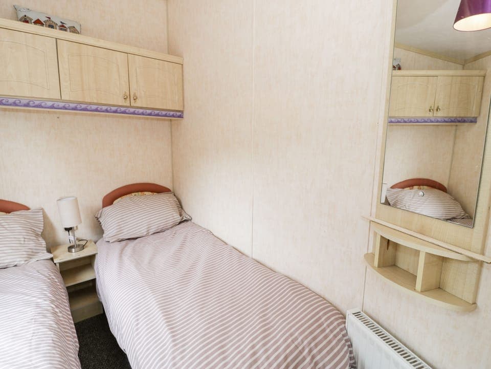 2 bedrooms, individually decorated, individually furnished, free WiFi