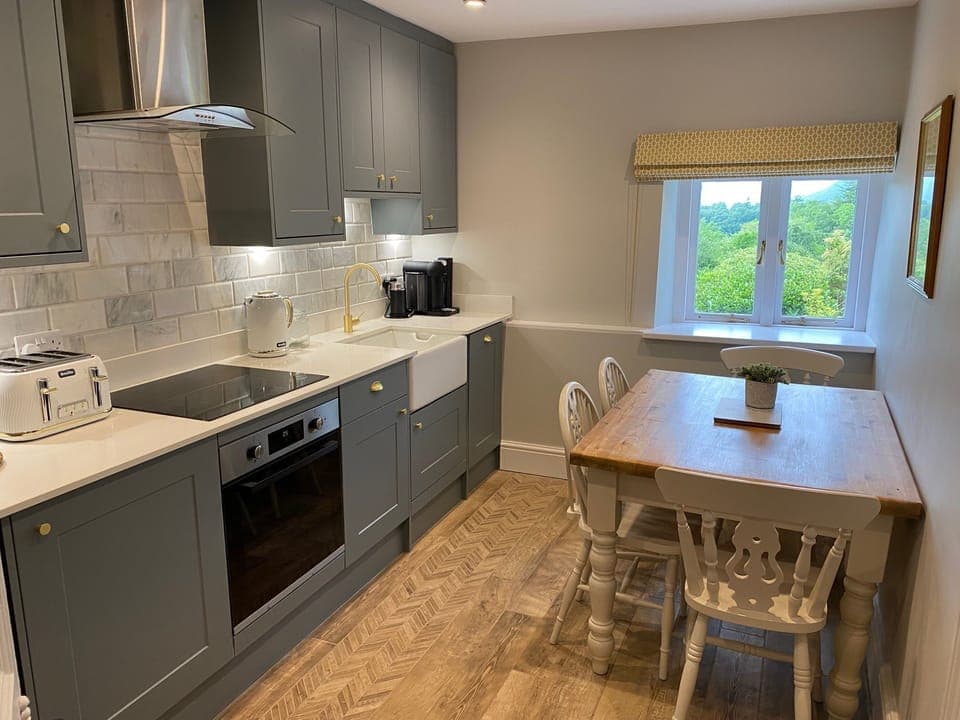 The recently renovated kitchen is equipped with everything that you need to cook during your self catering holiday