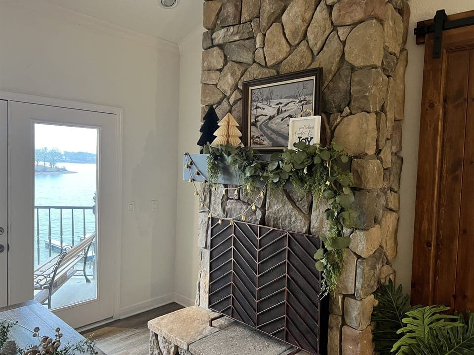 Christmas at Pine Hill