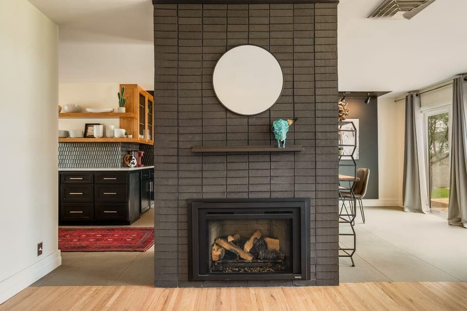 Gas burning Fireplace