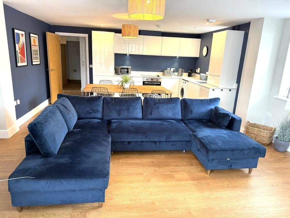 Design Apartment, Ensuite, City View | Private kitchen