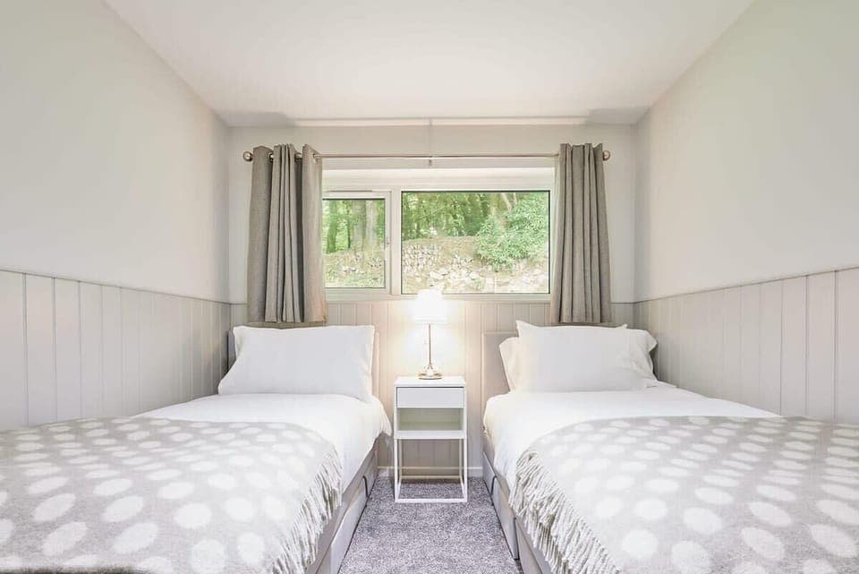 Robin's Nest, Callington - Host & Stay