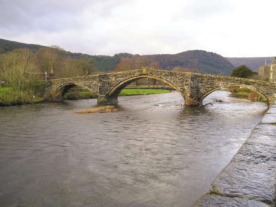 Llanrwst Bridge | Bryn Amlwg, Llanrwst