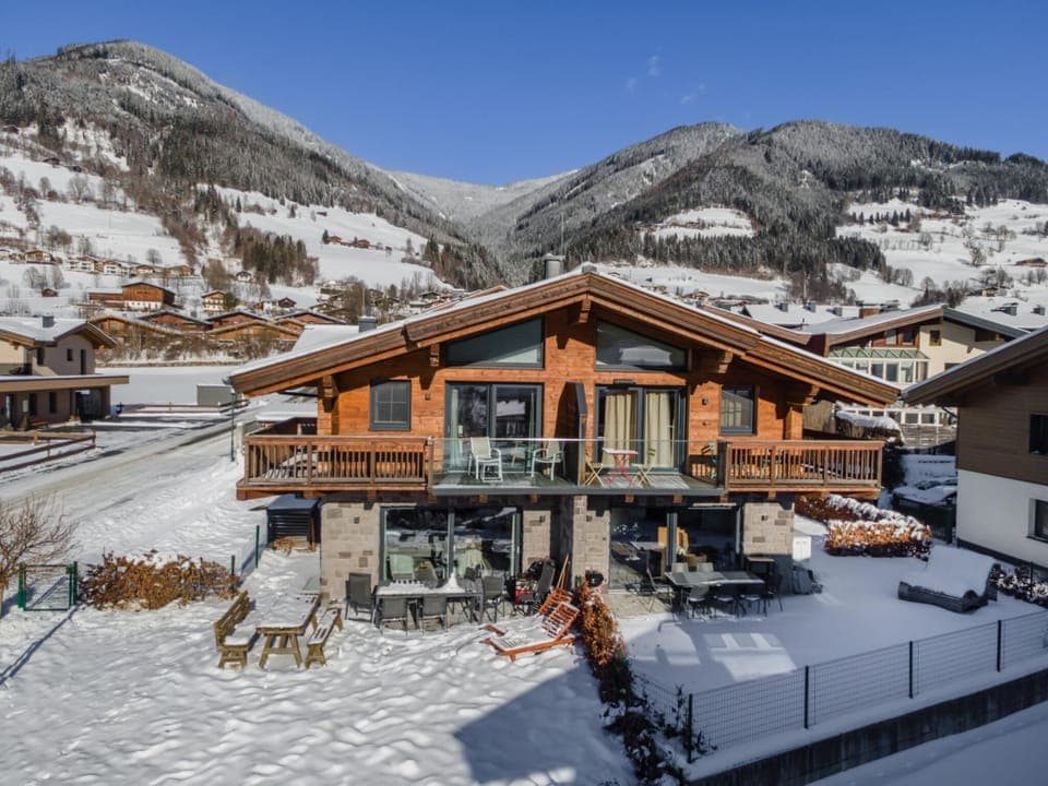 Holiday Home Exterior [winter]