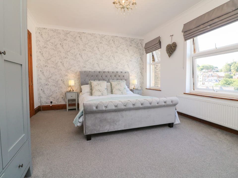 2 bedrooms, individually decorated, individually furnished, free WiFi