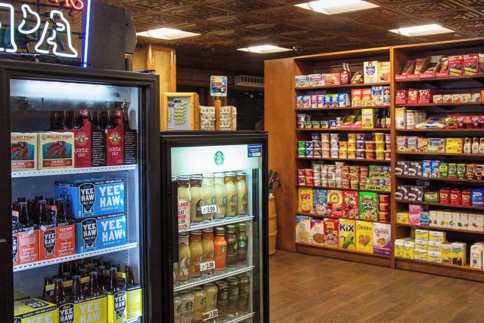 Mini-market.
