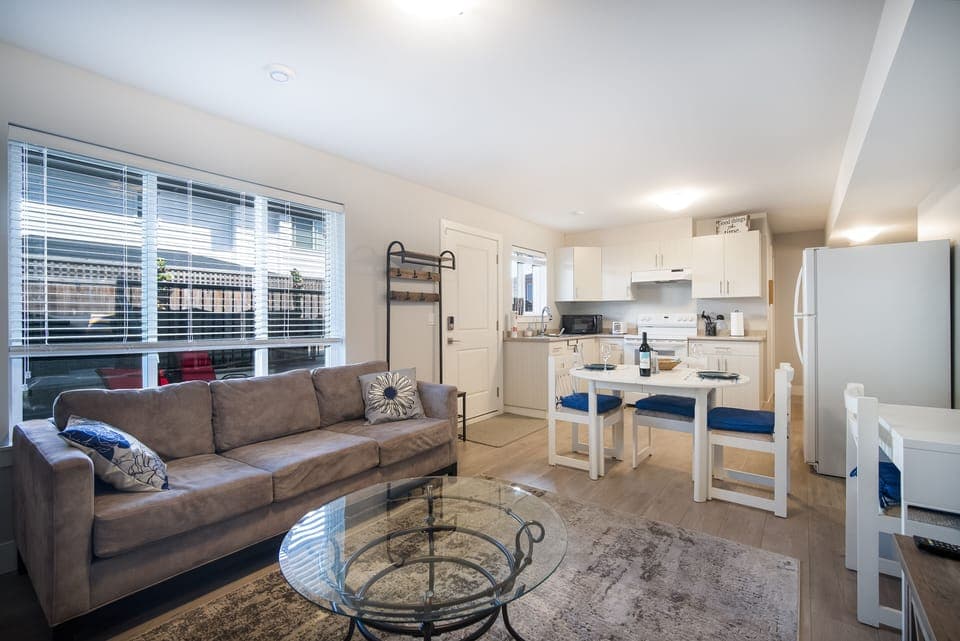 Lots of natural light, storm door has a window that opens to add more light