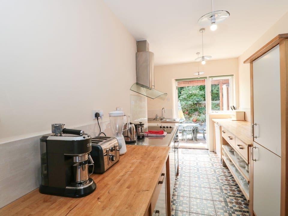 Fridge, dishwasher, electric kettle, toaster