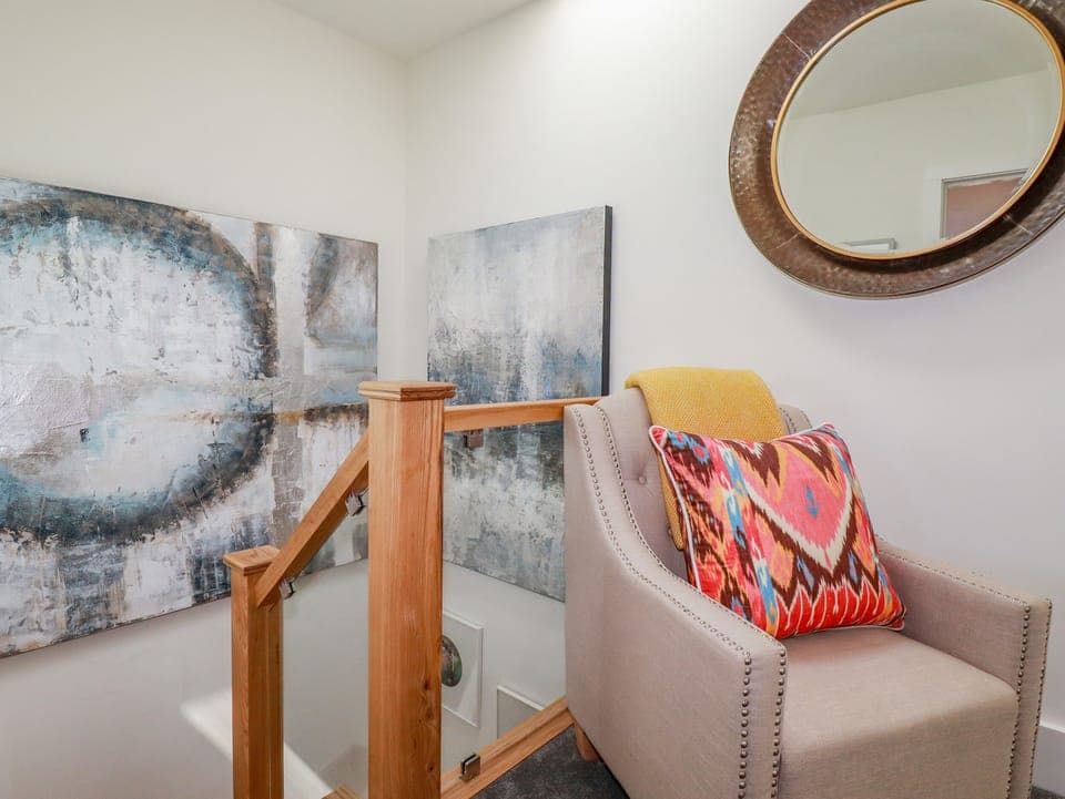 3 bedrooms, individually decorated, individually furnished, free WiFi