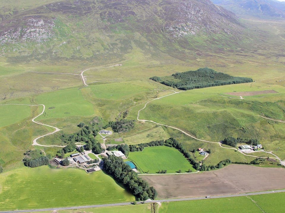 Setting | Allt Bronach - Gaskbeg Farm, Laggan