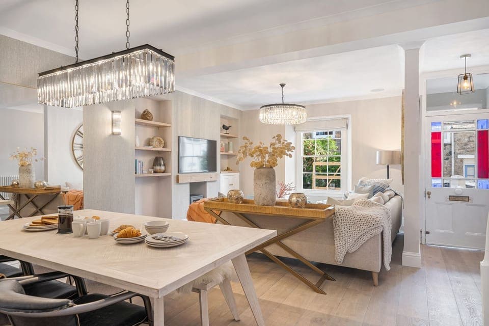 Living & Dining space - Tregurno