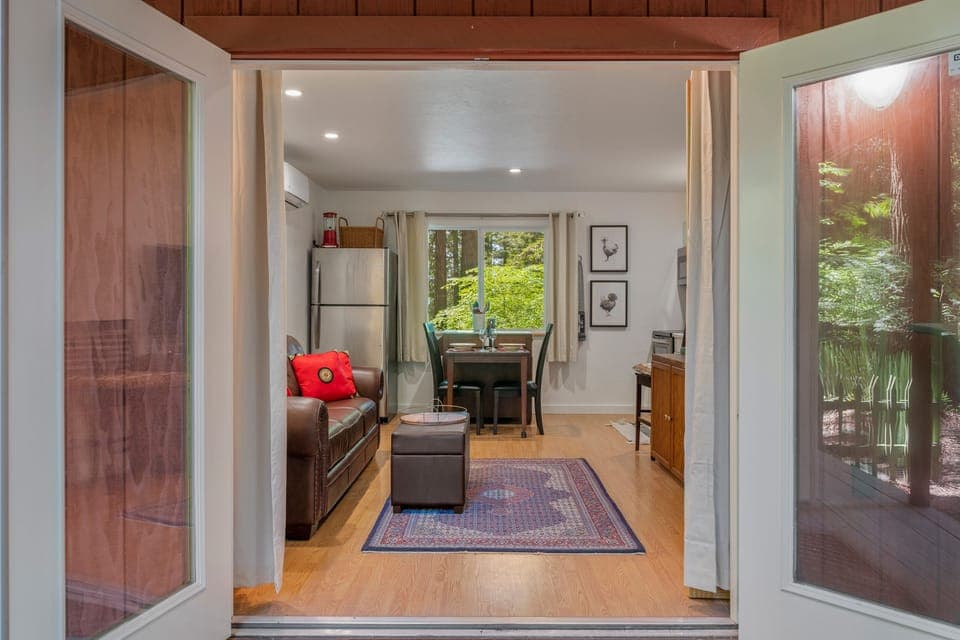 Come on in! We're glad to have you!