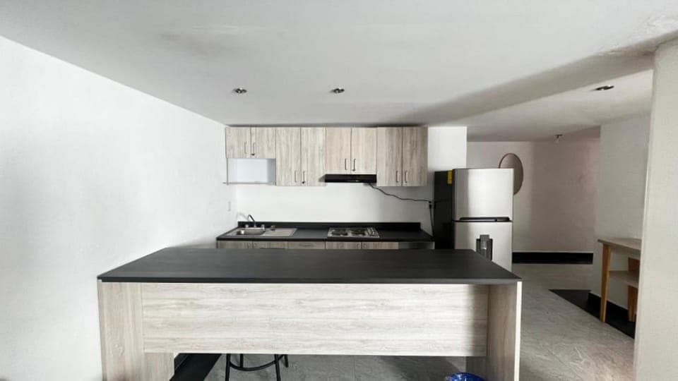 Individually furnished, desk, laptop workspace, free WiFi