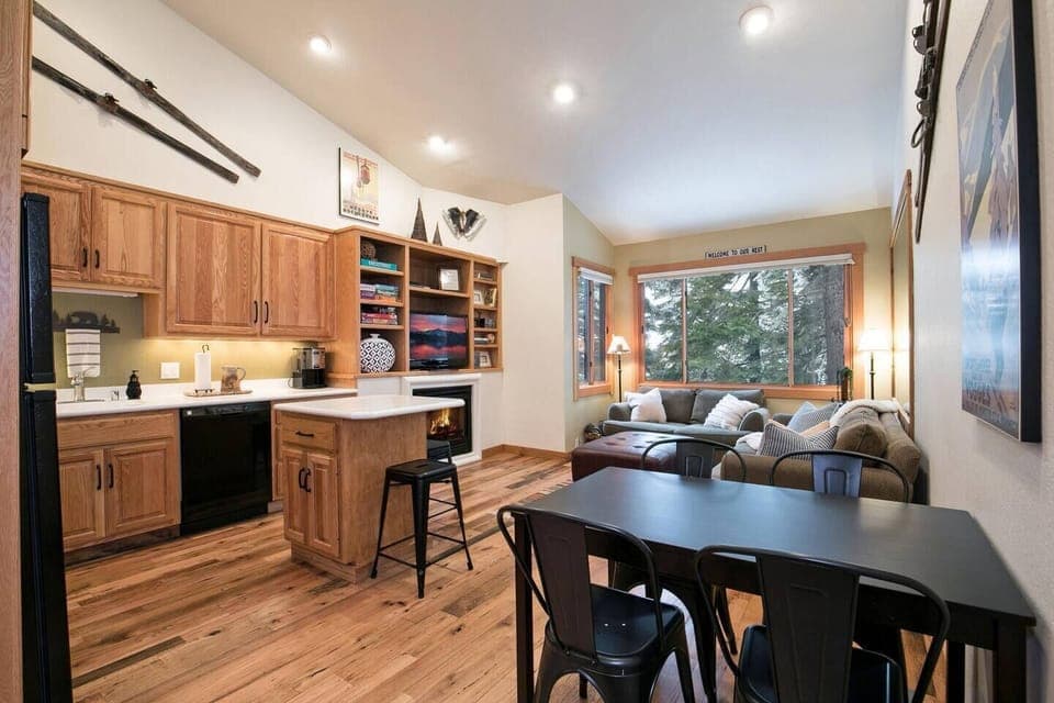 Open space floor plan to bring everyone together for an intimate getaway.