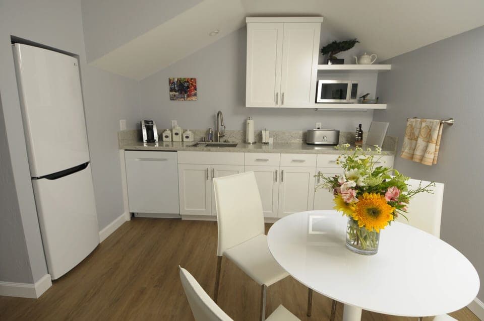 Kitchenette provides a full size fridge w/freezer, Keurig, toaster, & microwave.