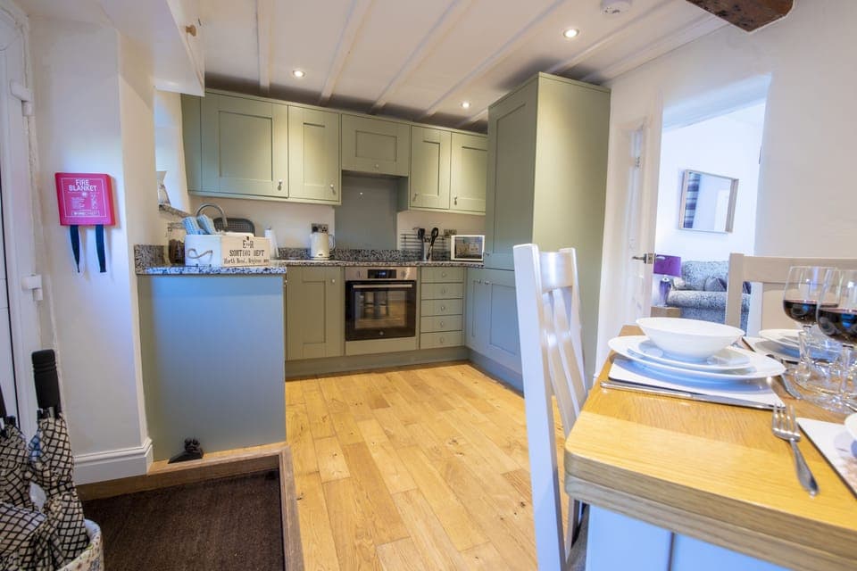 Ground floor: Modern kitchen