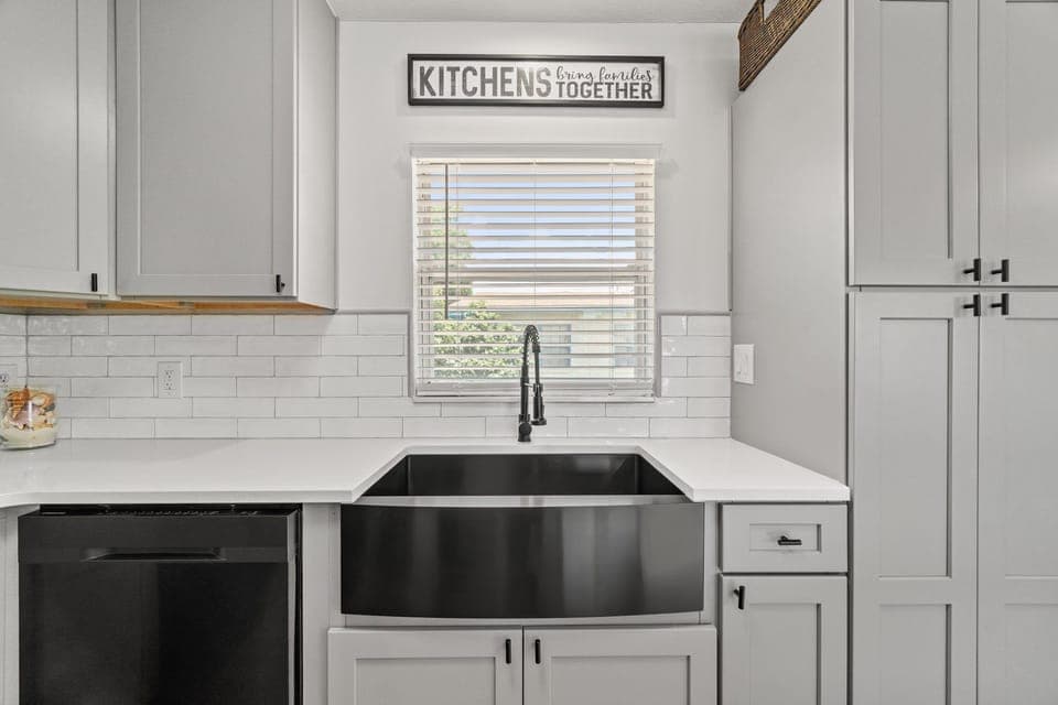 10-web-or-mls-138-chelsea-dr