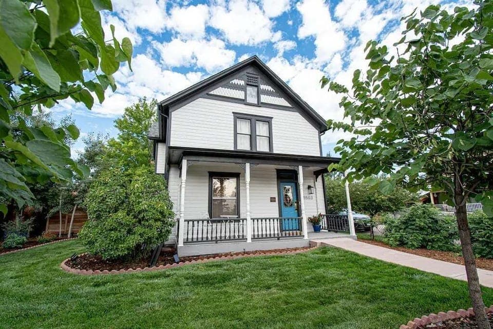 ust 1.5 blocks from Historic Main Street Littleton, this lovingly renovated home blends timeless character with thoughtful modern updates—perfectly in harmony with its charming neighborhood roots. 🏡✨