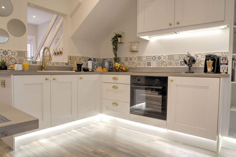 House | Private kitchen | Fridge, microwave, oven, stovetop