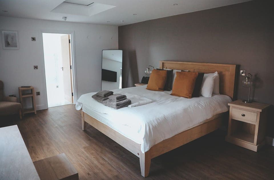 Superior Double Room | Desk, free WiFi