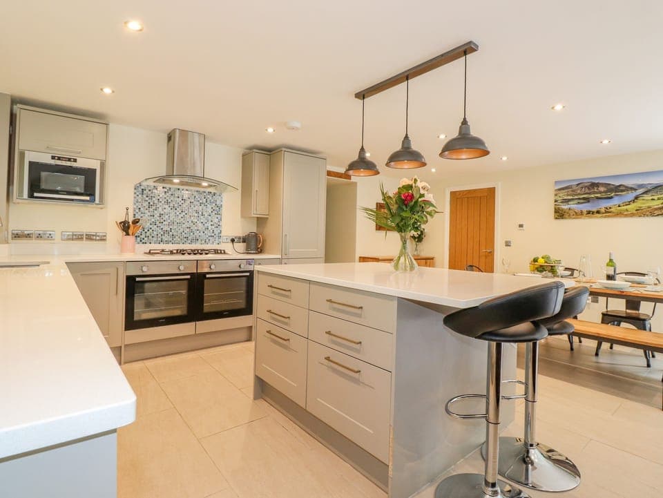 Fridge, dishwasher, electric kettle, toaster