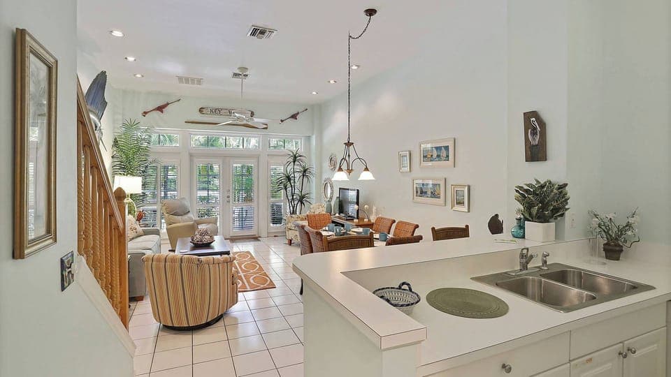 House (2 Bedrooms) | Interior