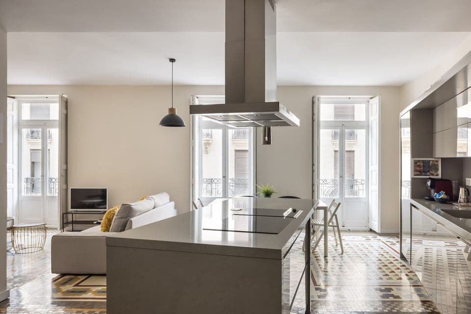 Deluxe Apartment, 2 Bathrooms, City View | Private kitchen | Fridge, microwave, oven, stovetop