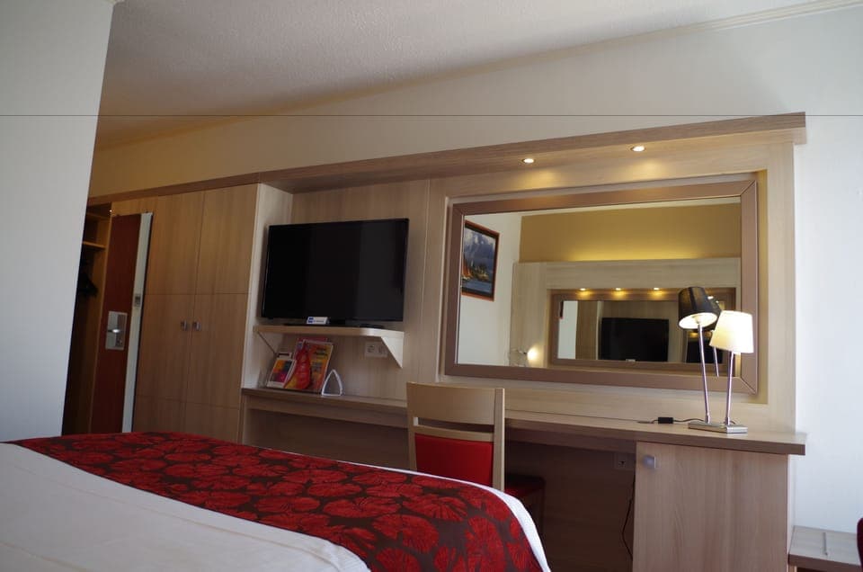 Superior Double Room | Minibar, in-room safe, desk, soundproofing