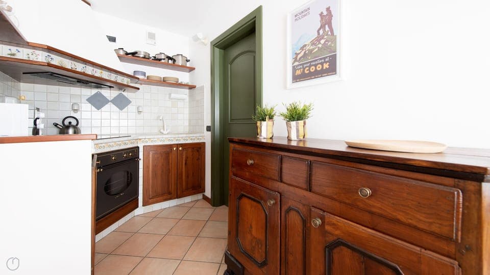 Apartment (1 Bedroom) | Interior