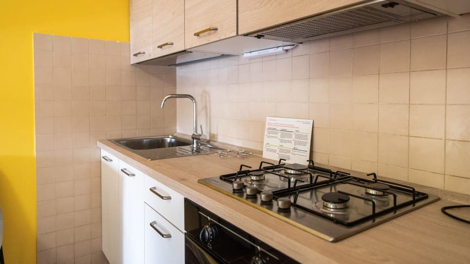 Apartment (1 Bedroom) | Private kitchen | Microwave, oven, electric kettle, toaster