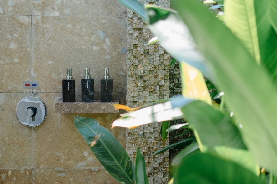 Double Room | Bathroom | Free toiletries, hair dryer, bathrobes, slippers