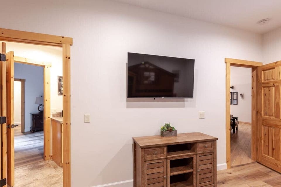 Bunk room 1 complete with TV