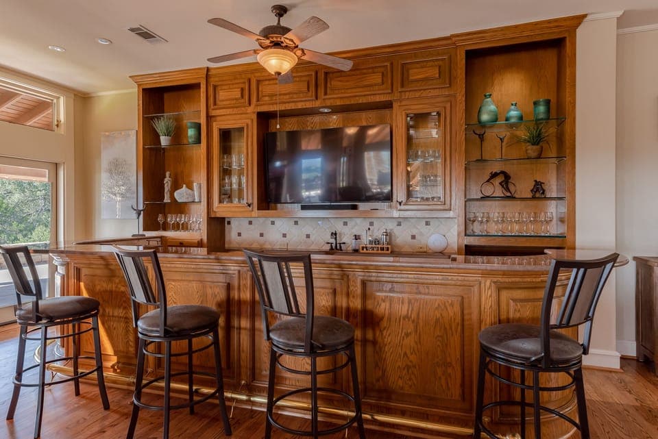 Full Wet Bar with Sink and Ice Maker