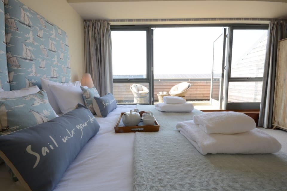 3 bedrooms, individually decorated, individually furnished, free WiFi