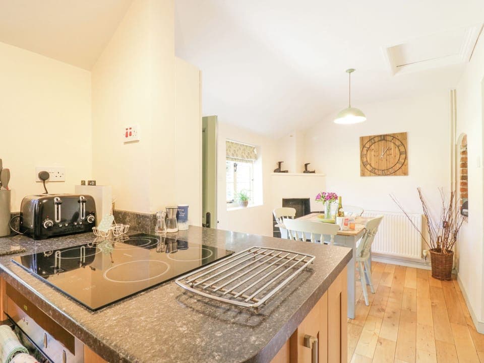 Fridge, dishwasher, cookware/dishes/utensils