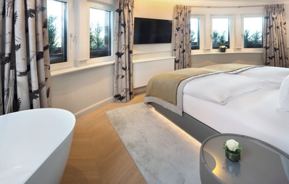 Double Room (Apartment Penthouse V) | Premium bedding, down comforters, minibar, in-room safe