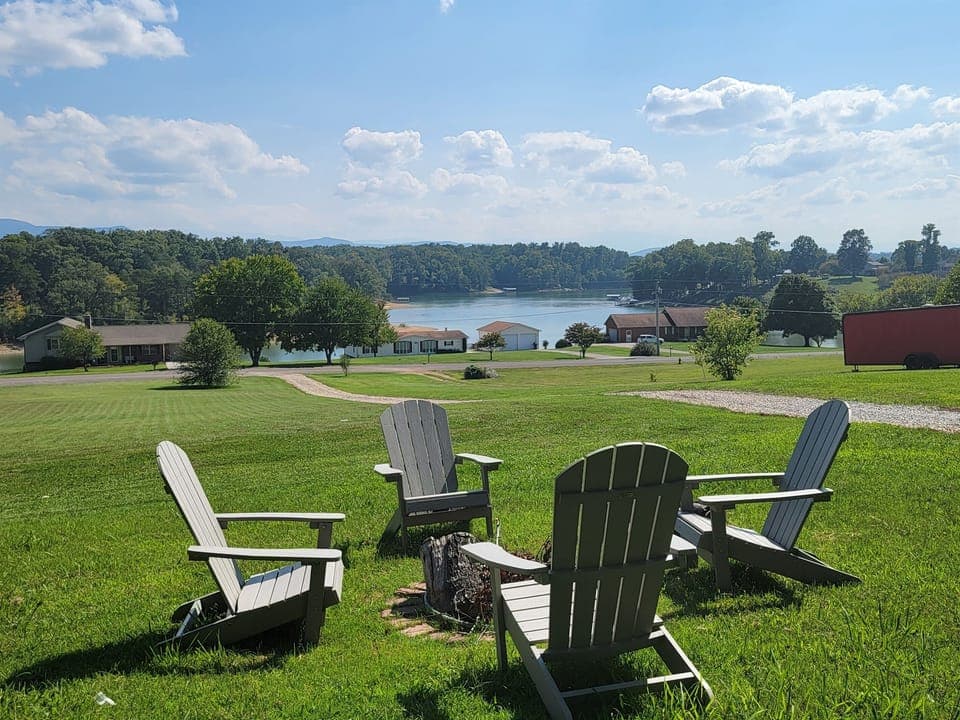 Firepit overlooking Lake