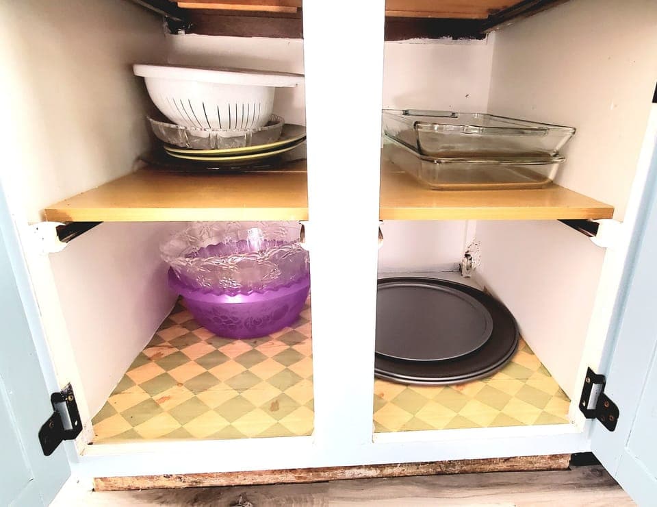 Kitchenware for large meals