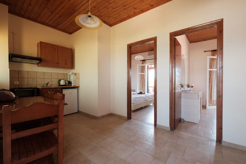 Mini-fridge, stovetop, electric kettle, toaster