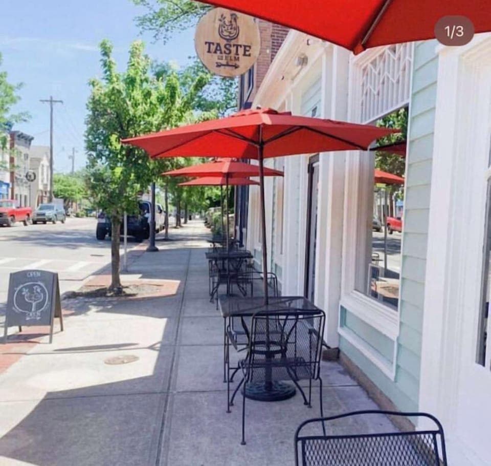 Outdoor dining
