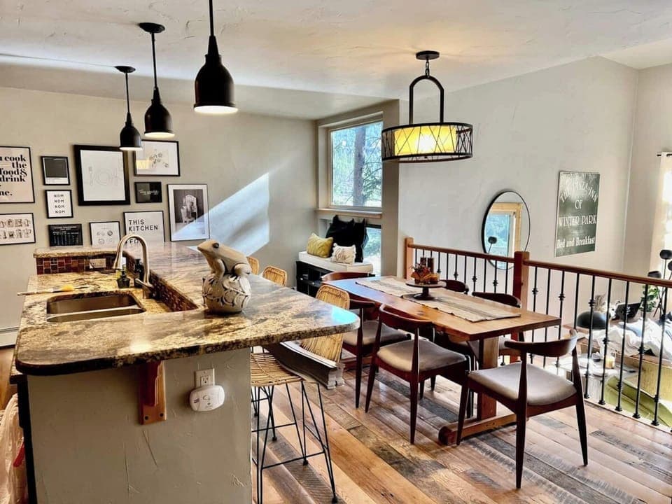 Dining table for 6, Open floor plan with floor to ceiling windows in the living area!