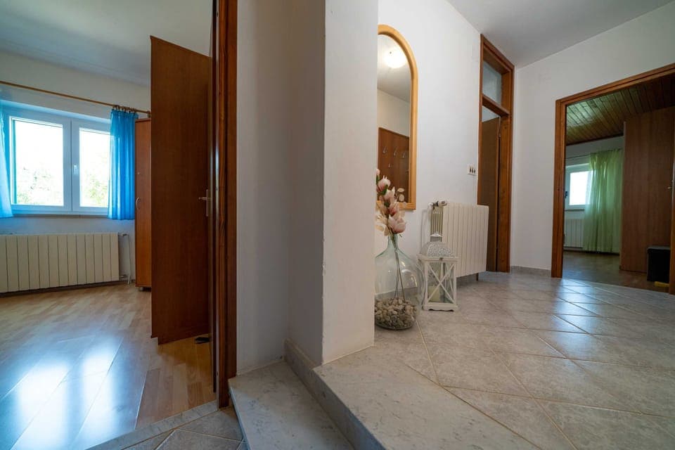 House (3bedroom holiday home,jacuzzi) | Interior