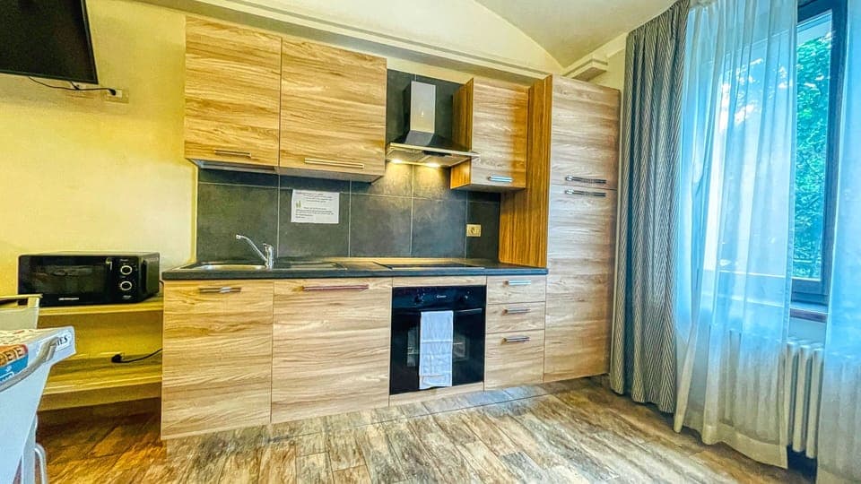 Family Studio (4 pax) | Living area | 70-cm flat-screen TV with digital channels, TV