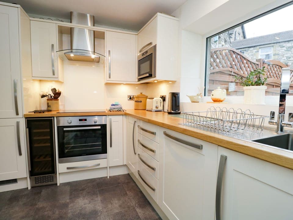 Fridge, dishwasher, electric kettle, toaster