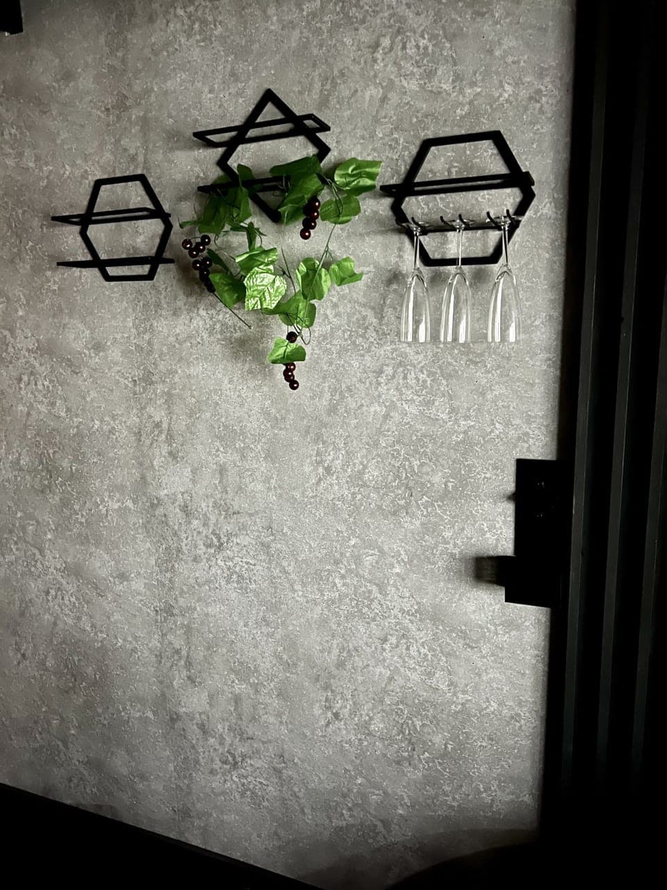 Wine & glass holders