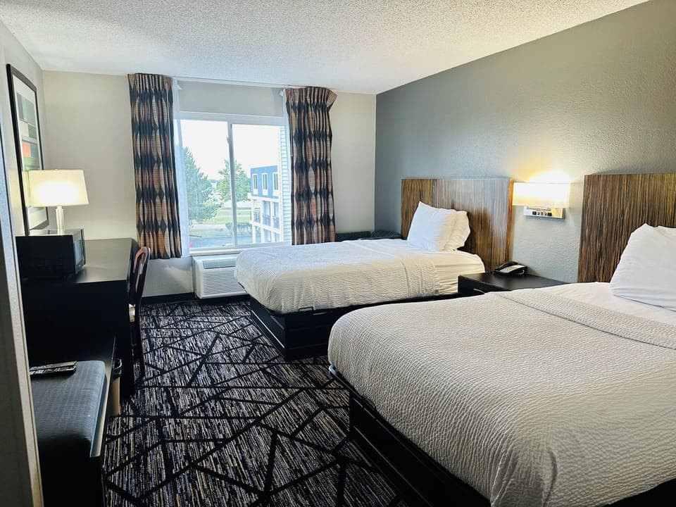 Desk, iron/ironing board, free WiFi, bed sheets