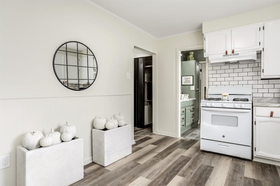 white pumpkin kitchen