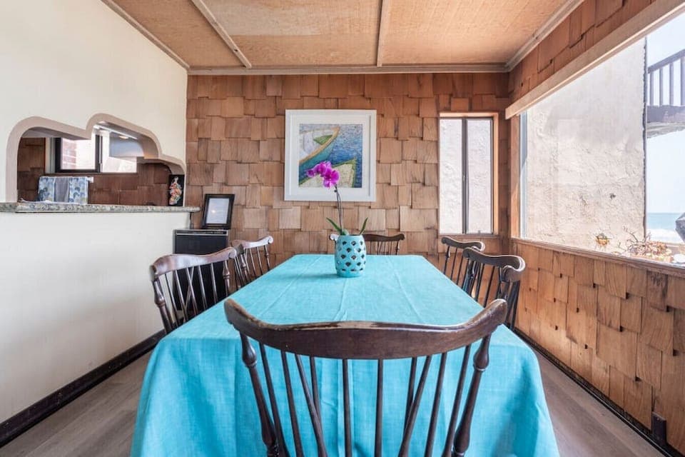 Dining Table - Seats 8